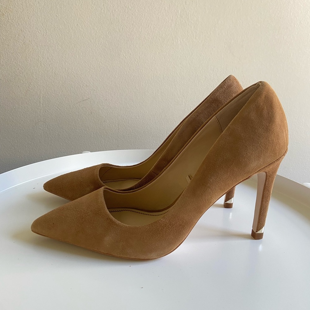 Zara tan suede pointy toe pumps
